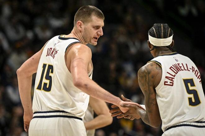 赛场上绽放 赛场上绽放