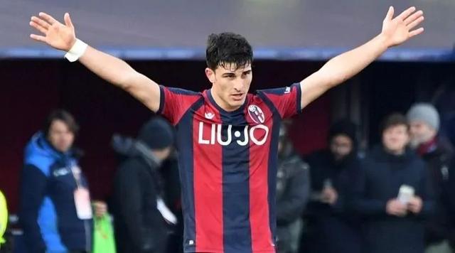 外围有一个 外围有一个