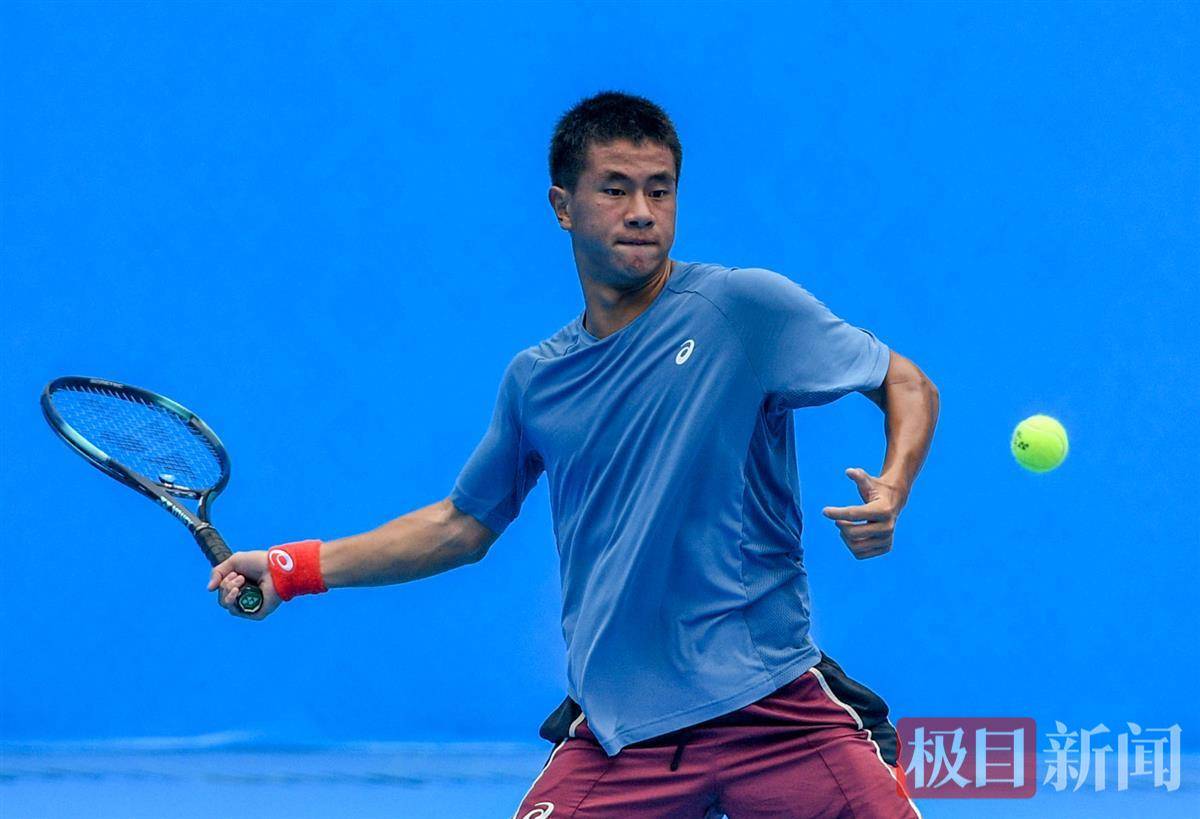 提高了网球 提高了网球