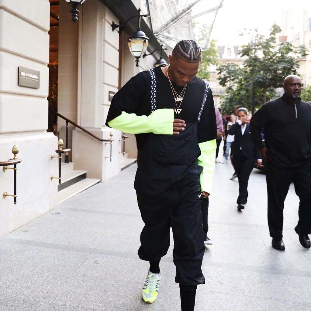 而是重建的 而是重建的