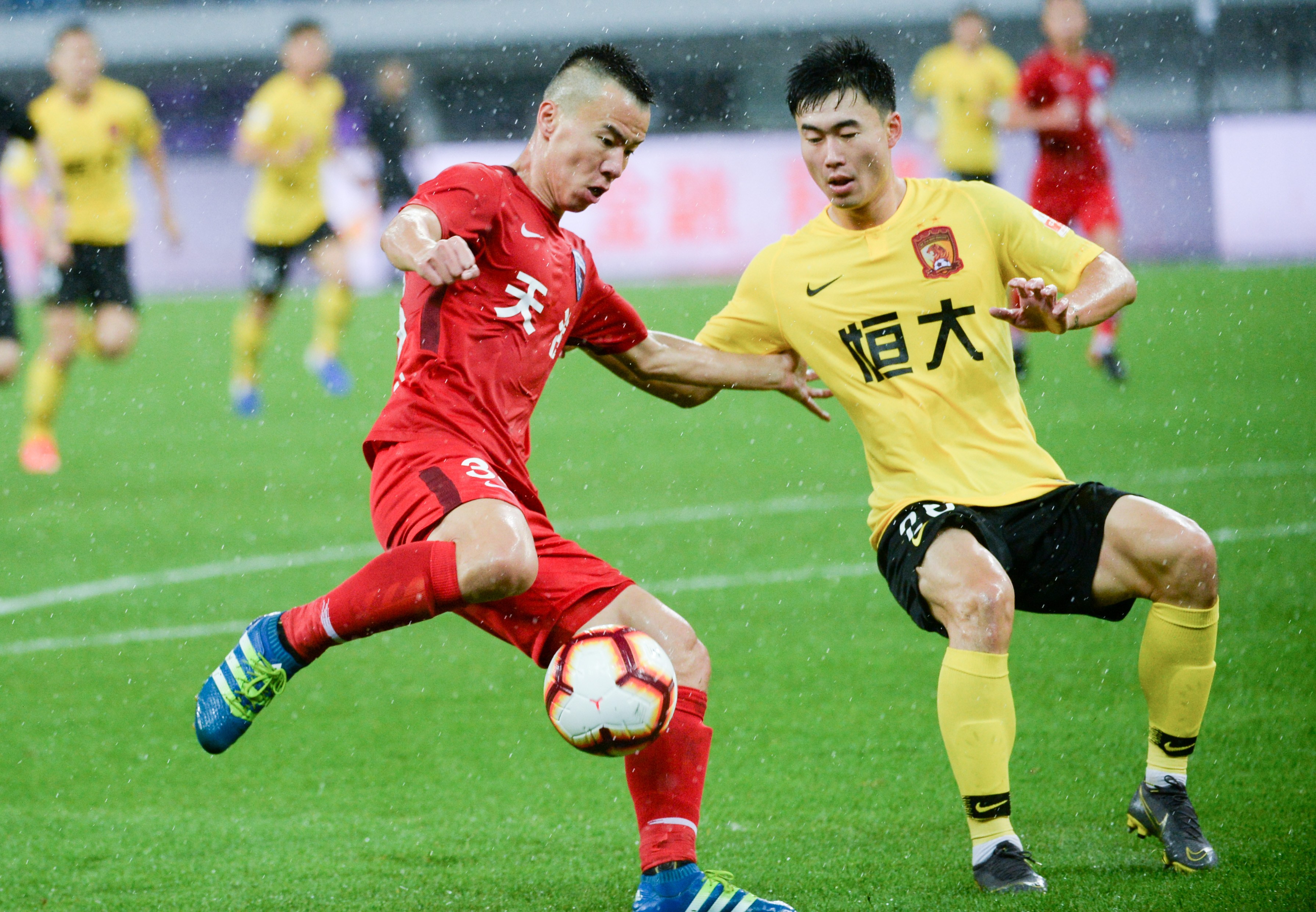 使分球具备 使分球具备