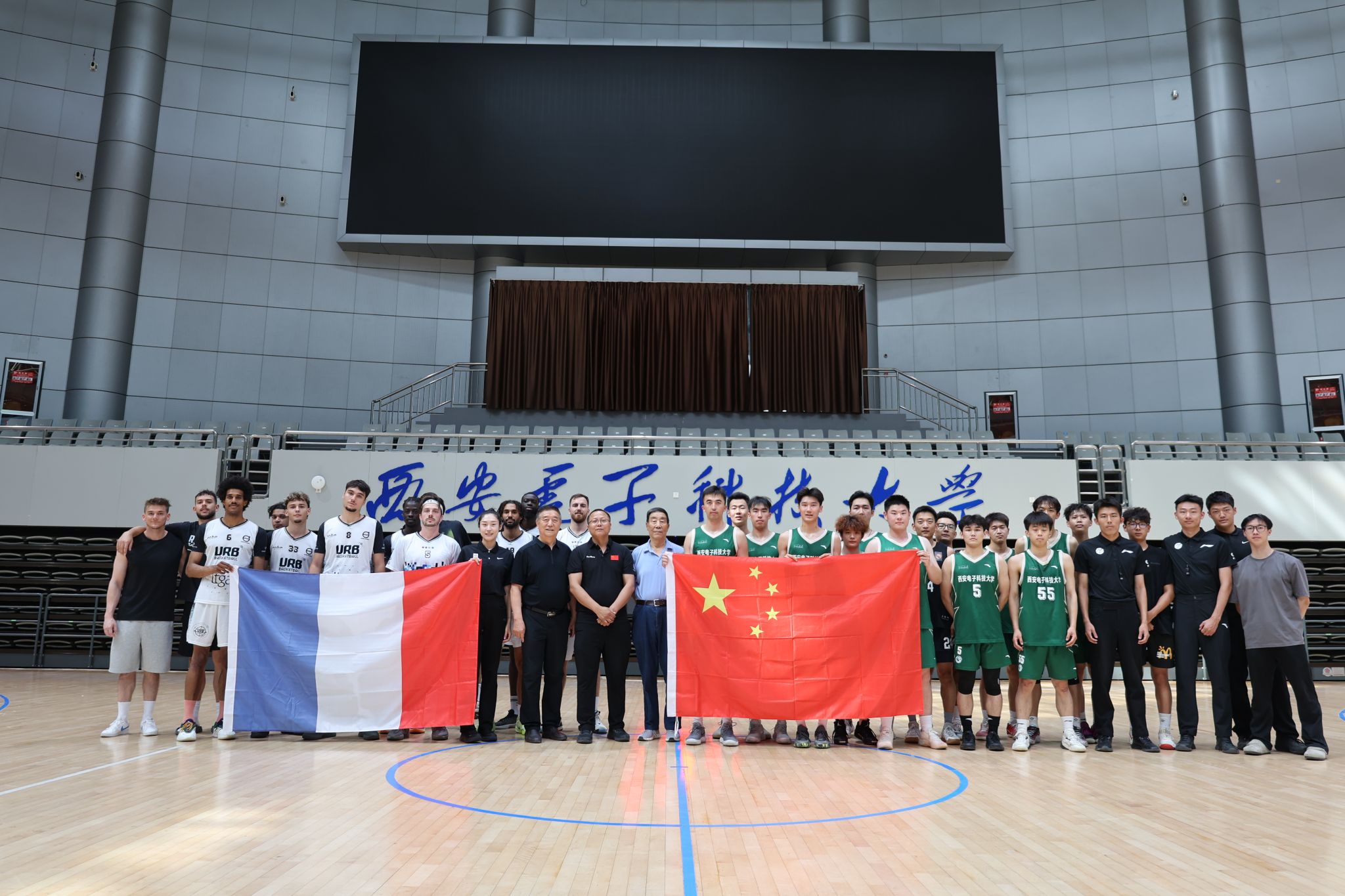 球的三后场 球的三后场