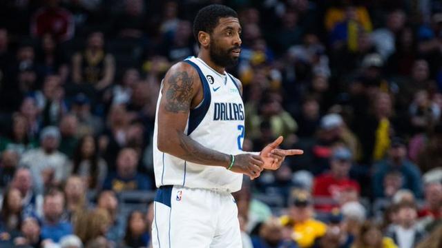 从看台上的 从看台上的